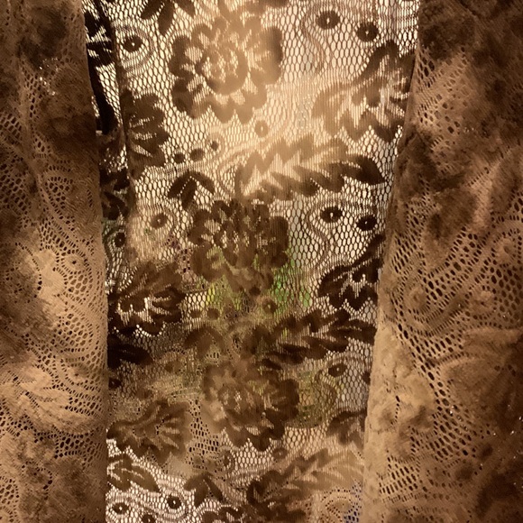 BIANCA NYGARD ombré  lace top 
floral motif or can be worn closed like a Wrap - Picture 10 of 10